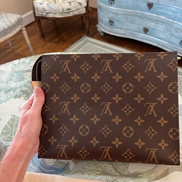 ♥️SOLD♥️ Louis Vuitton Monogram Toiletry 26 Never Used UB1231 - Picture 9 of 13